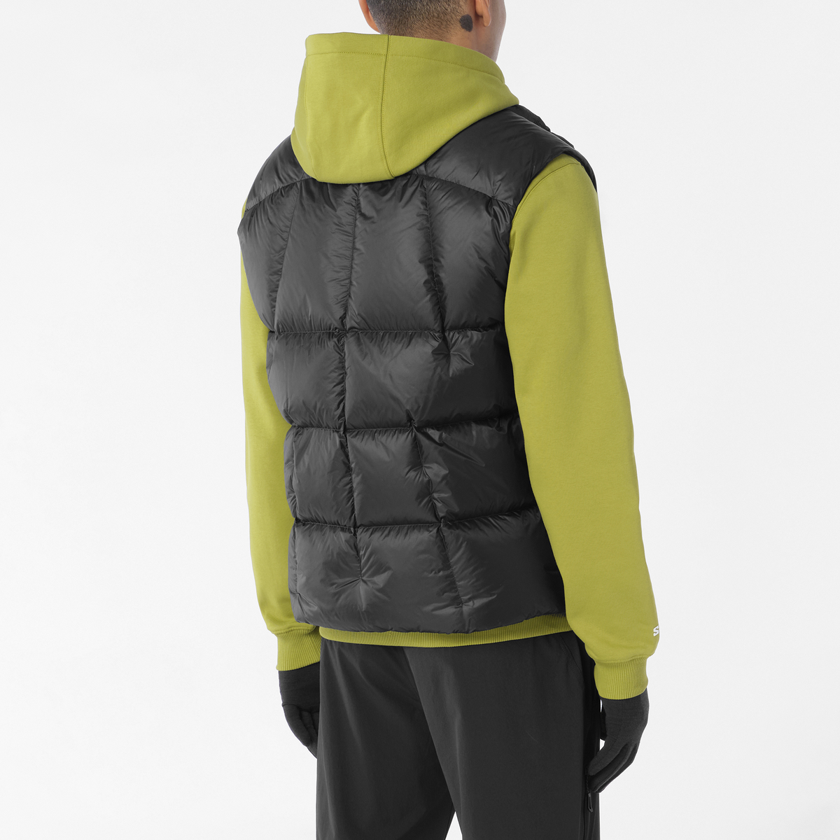 OUTPULSE - Black