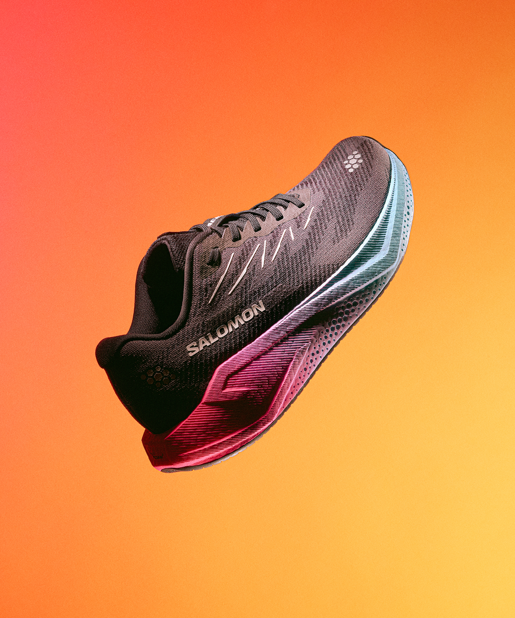 AERO BLAZE 4 GRADIENT - Black