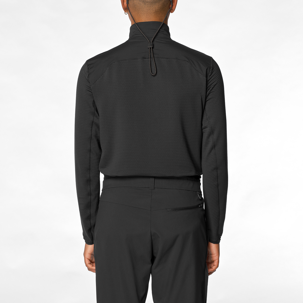 ESSENTIAL LIGHTWARM HYBRID - Black