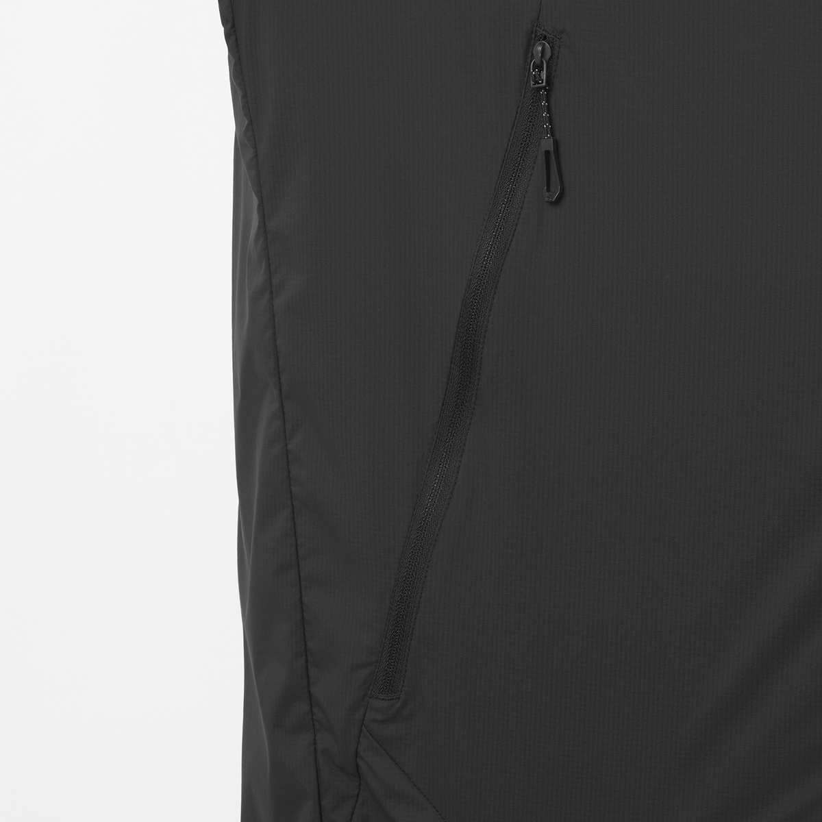 OUTWIND - Black