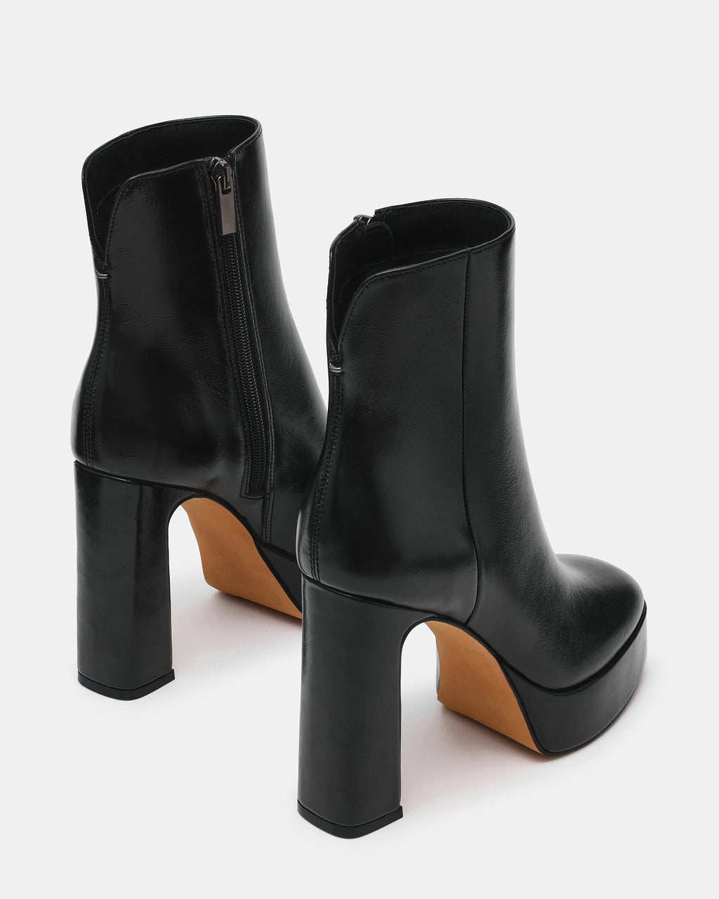 LOCHLAN BLACK LEATHER
